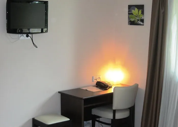 Appartements Studios Villa Des Marais 1 A 2 Personnes Proche Du Lac De Grandlieu La Chevrolière